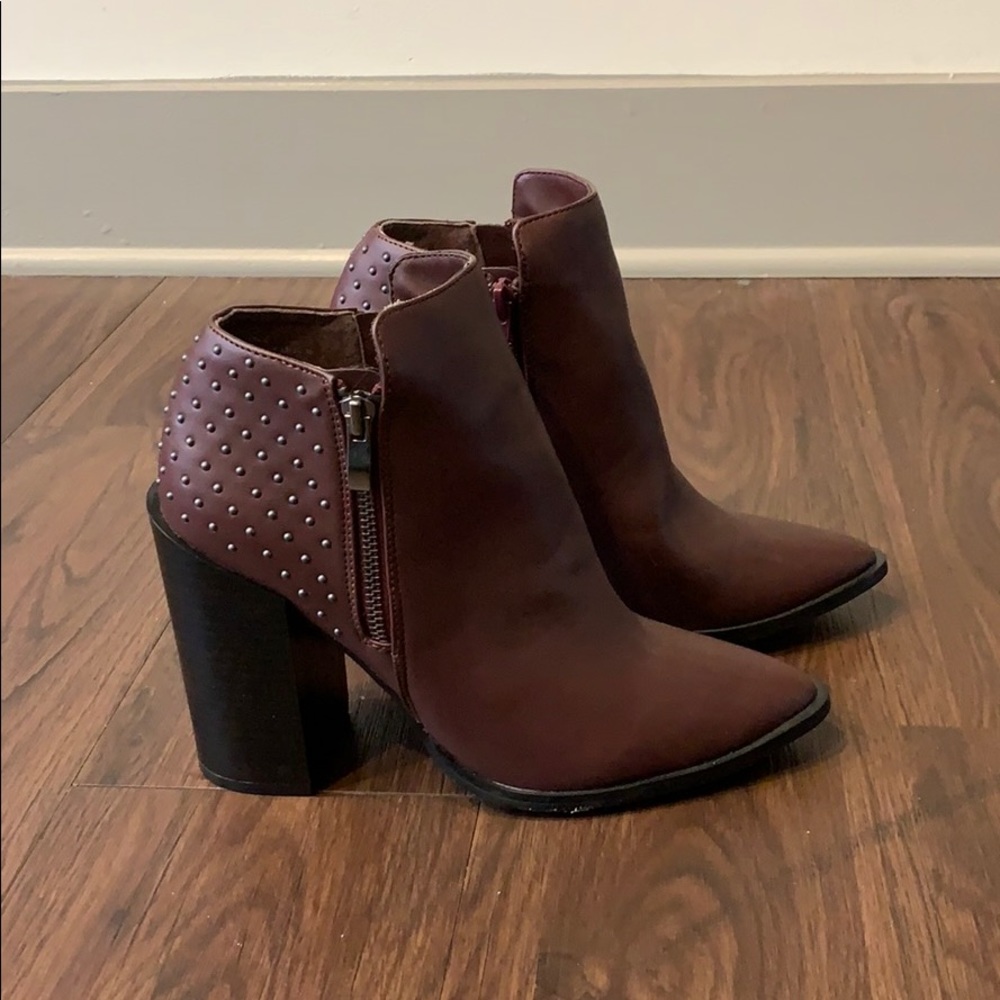 JustFab burgundy heeled booties size 7.5